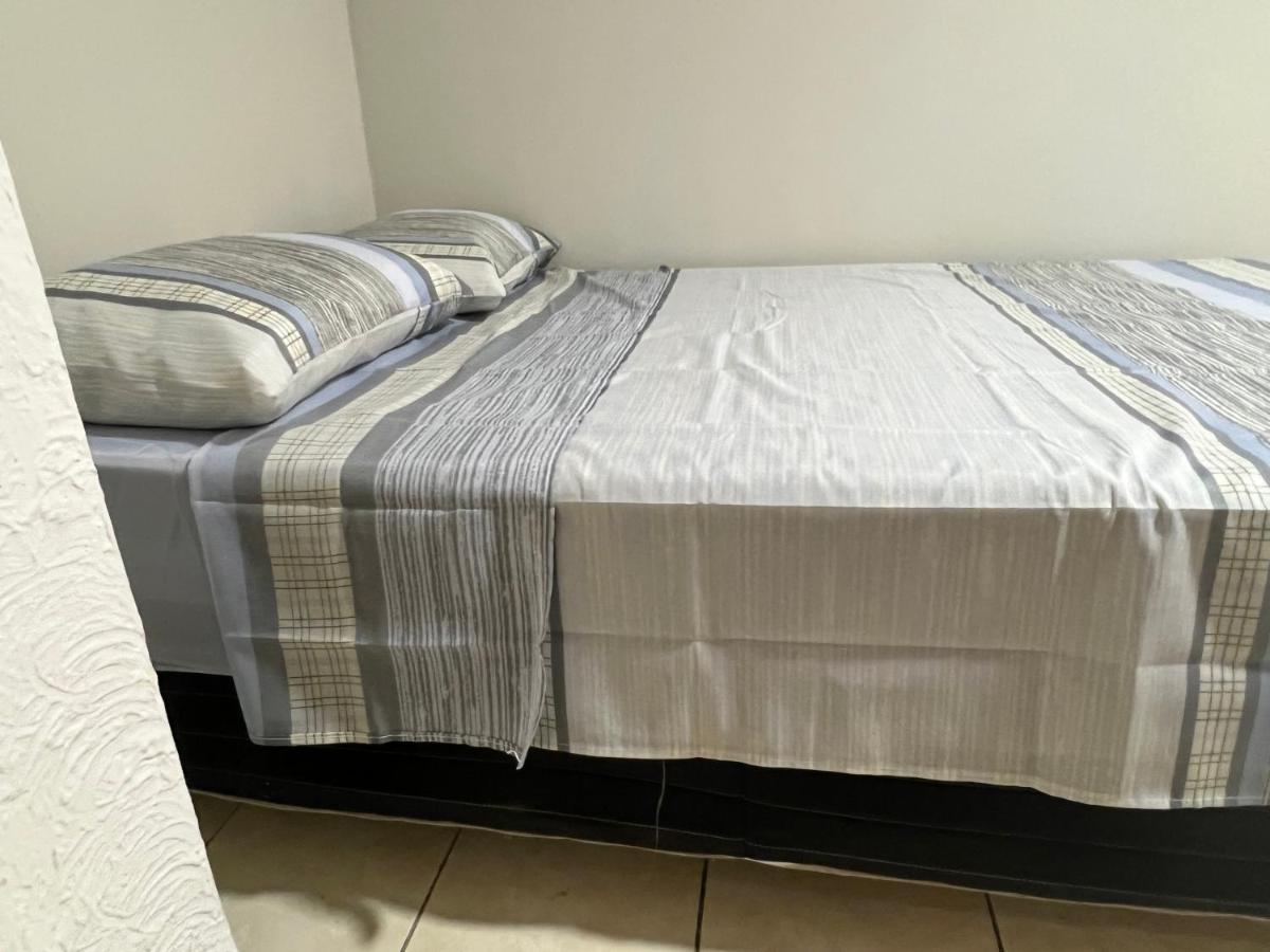 Apartamento 4 Quartos Av Beira Mar Nº 36 - Edif Canto Nobre - Guarapari Es 外观 照片