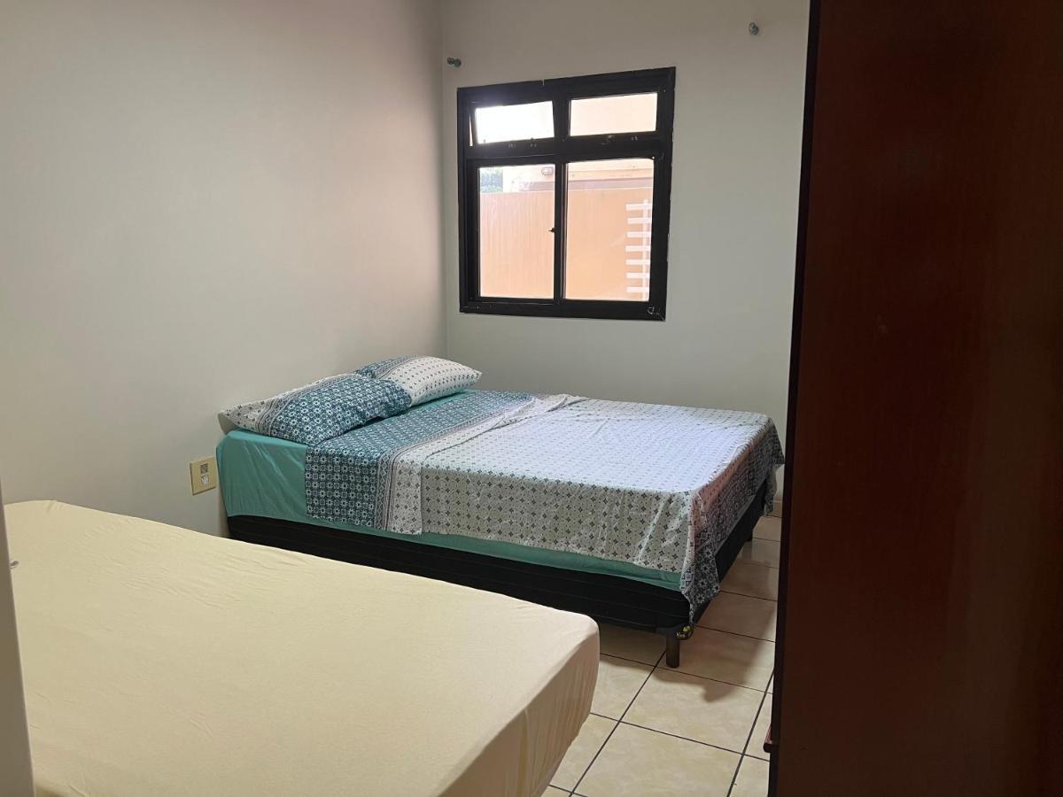 Apartamento 4 Quartos Av Beira Mar Nº 36 - Edif Canto Nobre - Guarapari Es 外观 照片